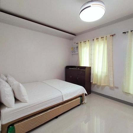 29 Palm'S Panglao Suites Экстерьер фото